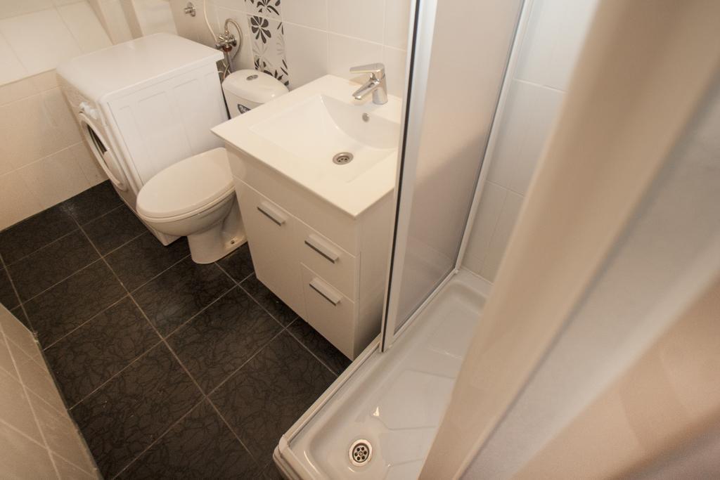 Atelier 1 Apartment Belgrado Buitenkant foto